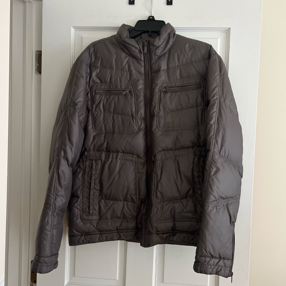 DKNY puffer jacket / size: L mens
